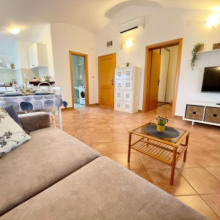 Apartments Ladonja เมดูลิน ภายนอก รูปภาพ